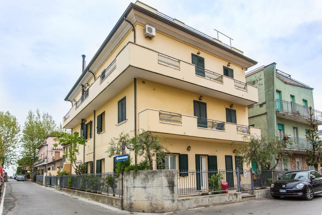 Residence Kimba Rimini Exterior foto