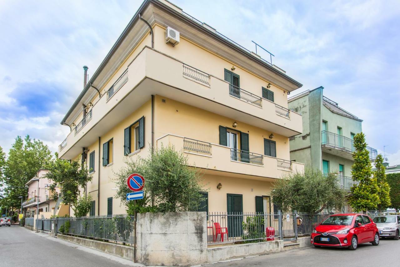 Residence Kimba Rimini Exterior foto